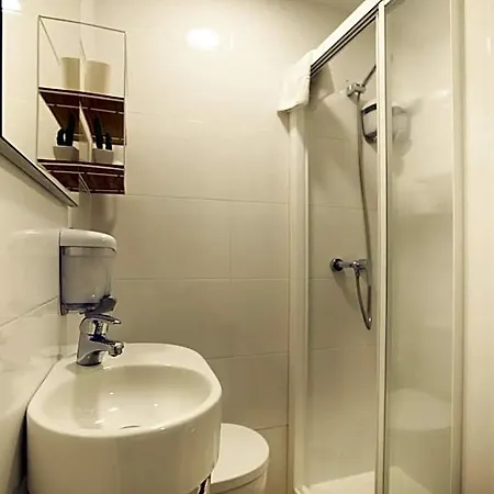 Cantiber Hostel *